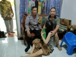 Polisi Caket Polsek Klari Miliki Jiwa Sosial Berikan Bantuan Untuk Rona