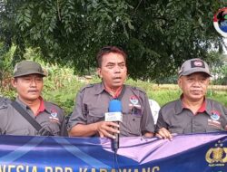 Berbagi Kebahagiaan DPD IWO Indonesia Karawang Bagikan Paket Takjil.