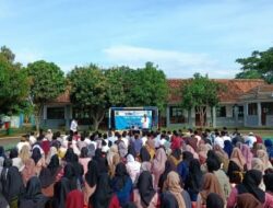 SMAN 1 Rawamerta Karawang Laksanakan Program SmartTren Ramadhan 2023