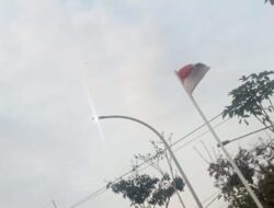 RS Hastien Rengasdengklok Masih Kibarkan Bendera Lusuh, Rusak Robek Di HUT RI Ke 78