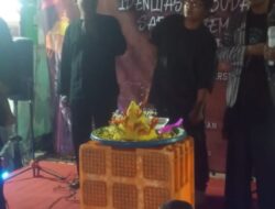 Meriah !!! Acara Peringatan HUT RI Ke 78 Warga Lemah Abang Wadas Dengan Potong Tumpeng Bersama