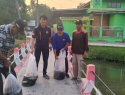 Meriahkan Acara HUT Karawang Ke 390 Kades Kalangsurya Tabur Ikan 2 Kwintal Dan Lomba Mancing Gratis 