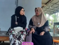 Sigap Dan Peduli, Ketua KPU Karawang Berikan Santunan Kepada Petugas KPPS Yang Meninggal