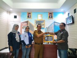 Bentuk Apresiasi Dinas Koperasi Karawang Raih Golden Award Ikatan Wartawan Online Indonesia